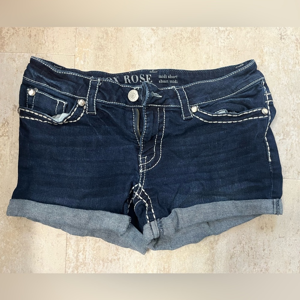 Knox Rose Shorts - Size 8